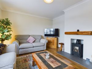 sitting room 2- click for photo gallery